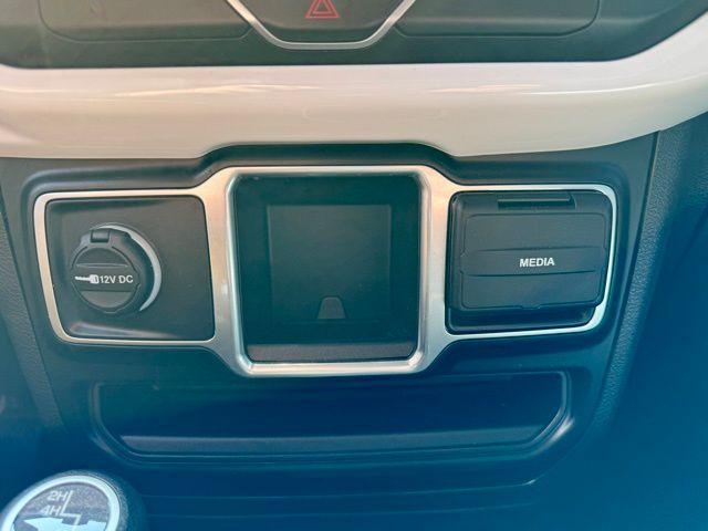 Photo of 2021 Bright White Clearcoat Jeep Wrangler