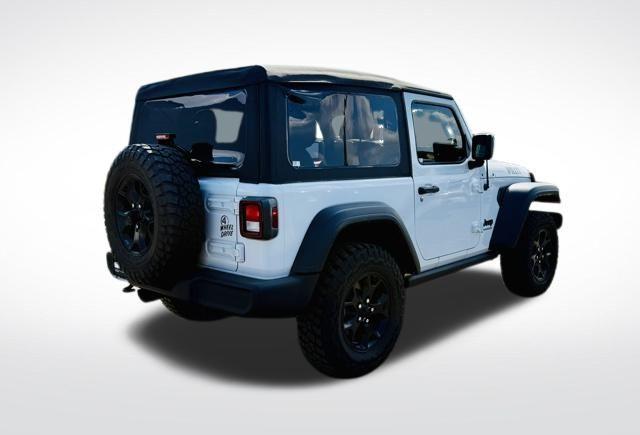 Photo of 2021 Bright White Clearcoat Jeep Wrangler