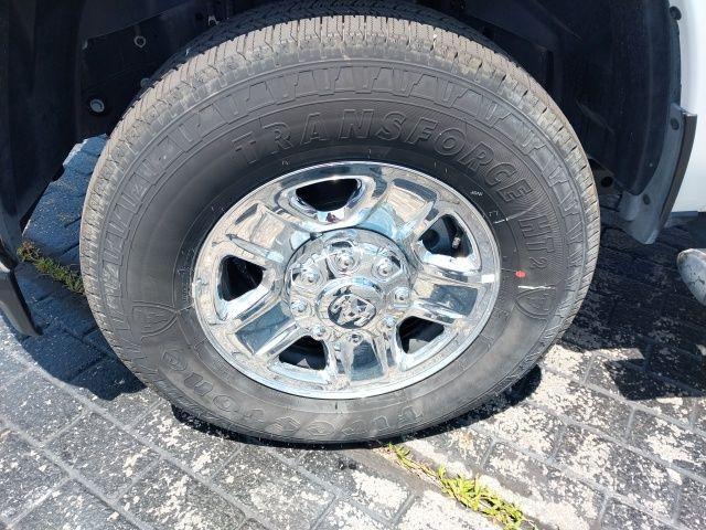 Photo of 2025 Bright White Clearcoat RAM 2500