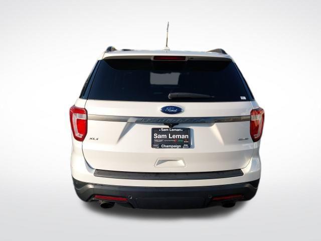 Photo of 2019 White Platinum Ford Explorer