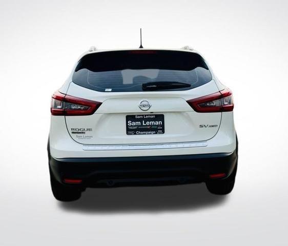 Photo of 2021 White Nissan Rogue Sport