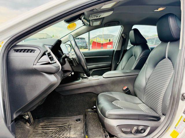 Photo of 2022 White Toyota Camry