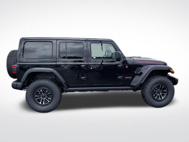 Photo of 2025 Black Clearcoat Jeep Wrangler