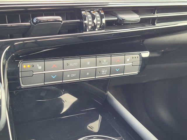 Photo of 2021 Oxygen White Toyota Mirai