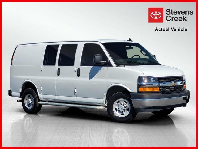 2022 Chevrolet Express 2500