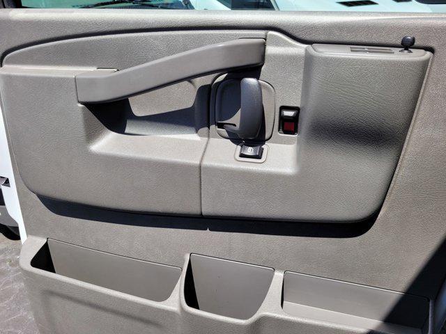 Photo of 2022 Summit White Chevrolet Express 3500
