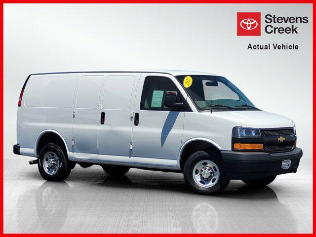 2022 Chevrolet Express 3500