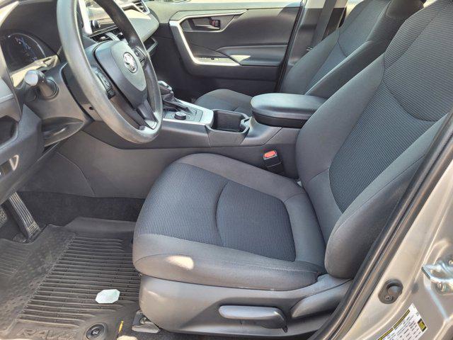 Photo of 2023 Silver Sky Metallic Toyota RAV4 Hybrid