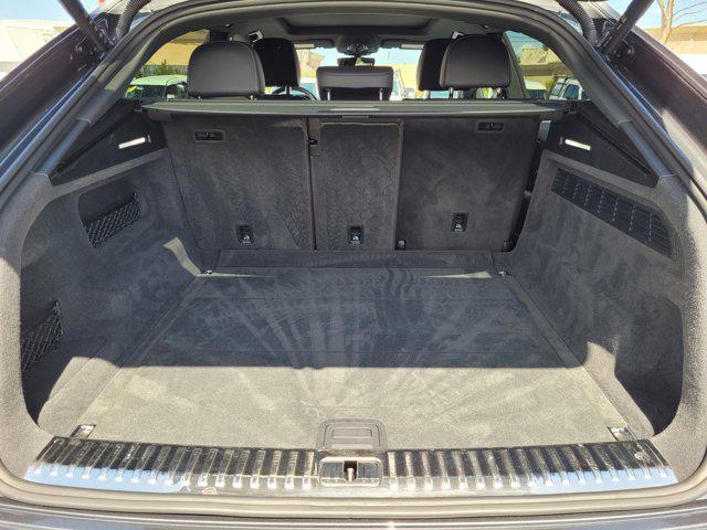 Photo of 2021  Audi Q8