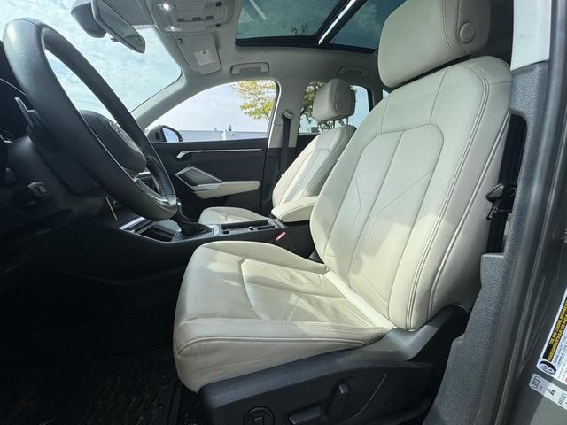 Photo of 2022 Chronos Gray Metallic Audi Q3