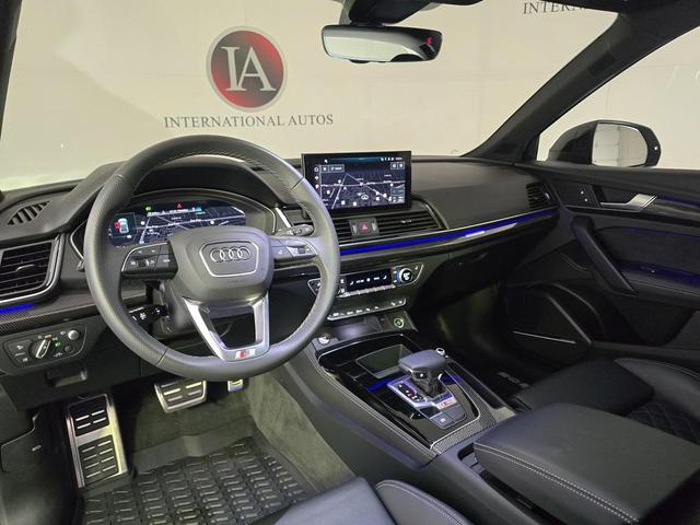 Photo of 2024 Glacier White Metallic Audi SQ5