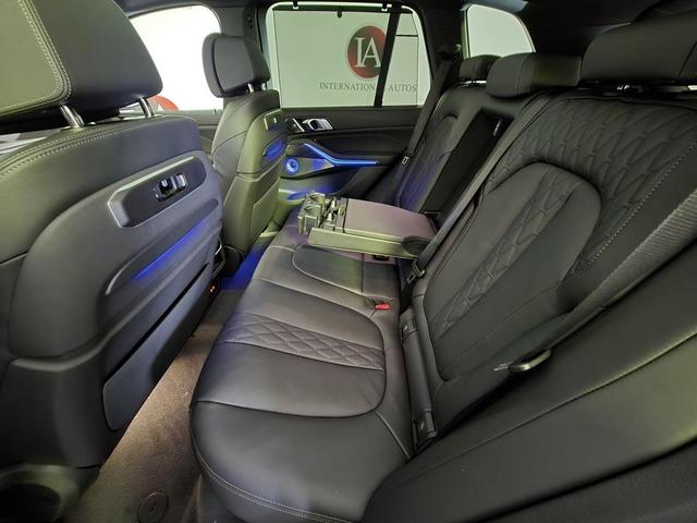 Photo of 2026 Tanzanite Blue II Metallic BMW X5
