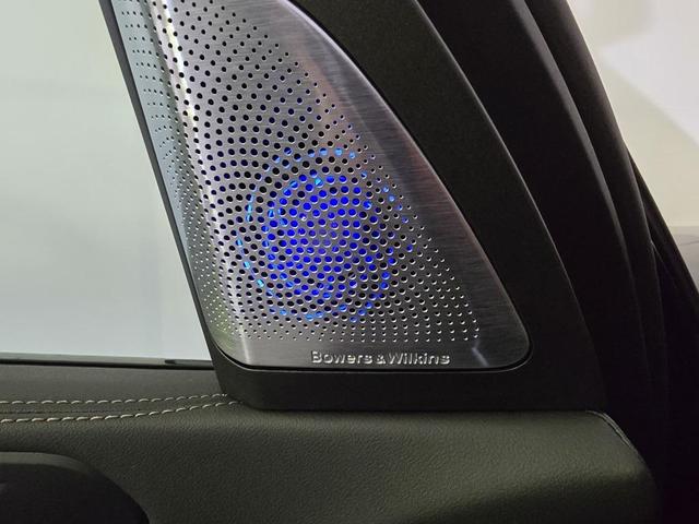 Photo of 2026 Tanzanite Blue II Metallic BMW X5