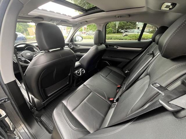 Photo of 2018 Vesuvio Gray Metallic Alfa Romeo Stelvio