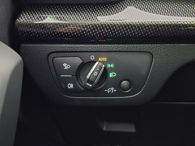 Photo of 2022 Ibis White Audi SQ5