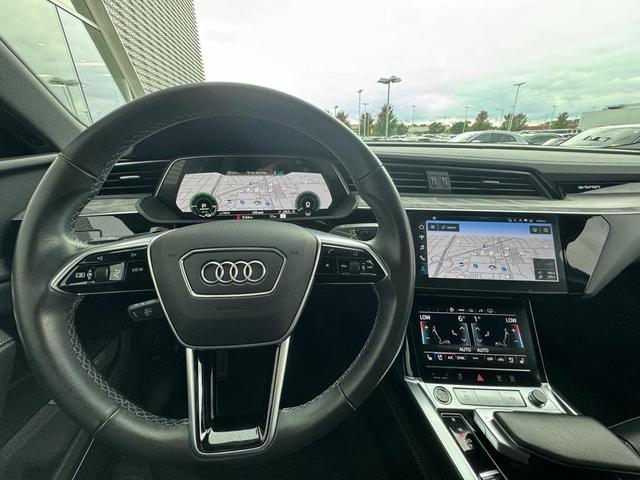 Photo of 2023 Navarra Blue Metallic Audi e-tron Sportback