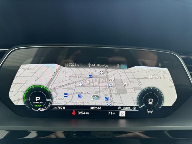 Photo of 2023 Navarra Blue Metallic Audi e-tron Sportback