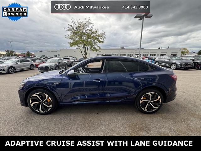Photo of 2023 Navarra Blue Metallic Audi e-tron Sportback