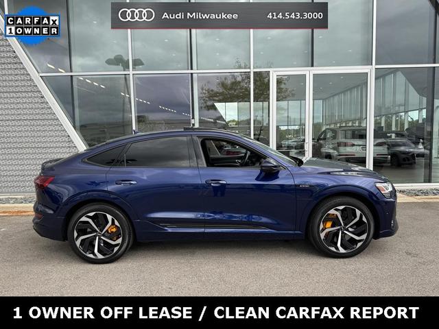 Photo of 2023 Navarra Blue Metallic Audi e-tron Sportback