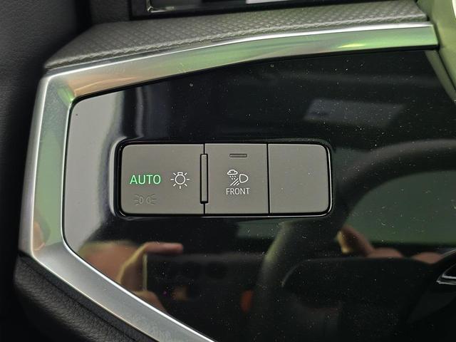 Photo of 2025 Gray Audi Q3