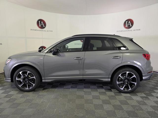 Photo of 2025 Gray Audi Q3