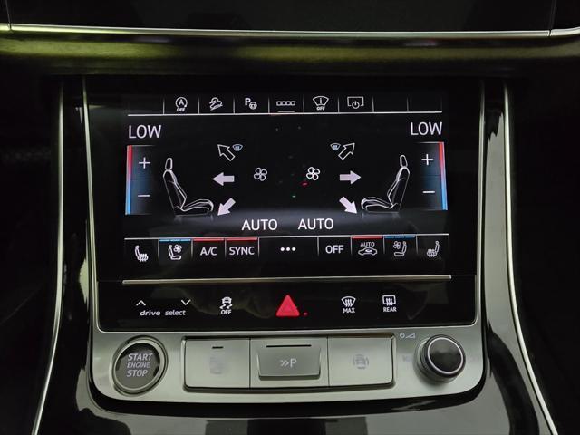 Photo of 2025 White Audi Q7