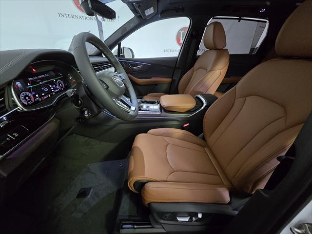 Photo of 2025 White Audi Q7