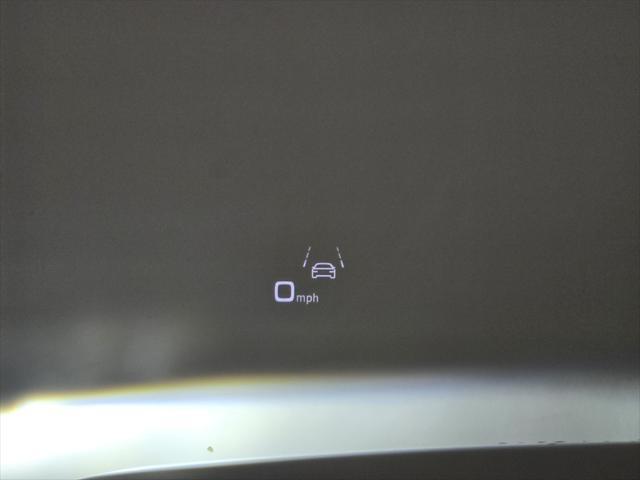 Photo of 2025 White Audi Q7