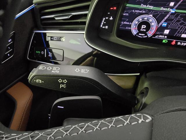 Photo of 2025 White Audi Q7