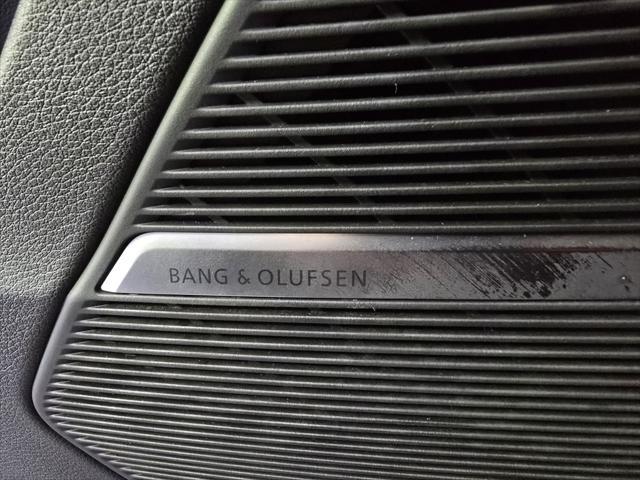 Photo of 2023 Mythos Black Metallic Audi Q7