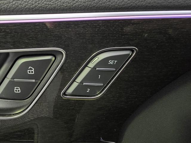 Photo of 2023 Mythos Black Metallic Audi Q7