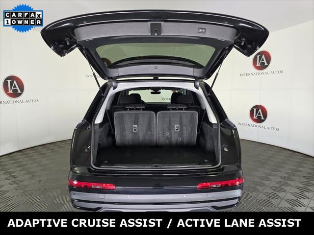 Photo of 2023 Mythos Black Metallic Audi Q7