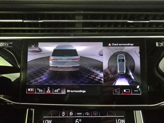 Photo of 2023 Mythos Black Metallic Audi Q7