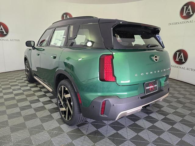 Photo of 2026 British Racing Green MINI Countryman