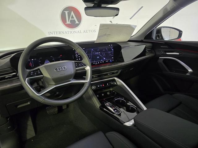 Photo of 2025 Mythos Black Metallic Audi Q5