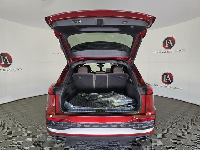 Photo of 2025 Grenadine Red Metallic Audi Q5