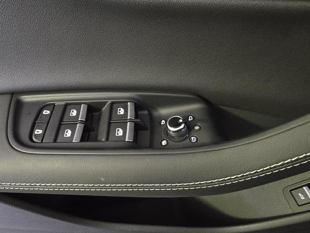 Photo of 2025 Mythos Black Metallic Audi Q7