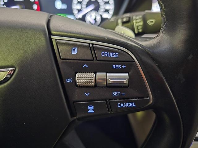 Photo of 2018 Casablanca White Genesis G90