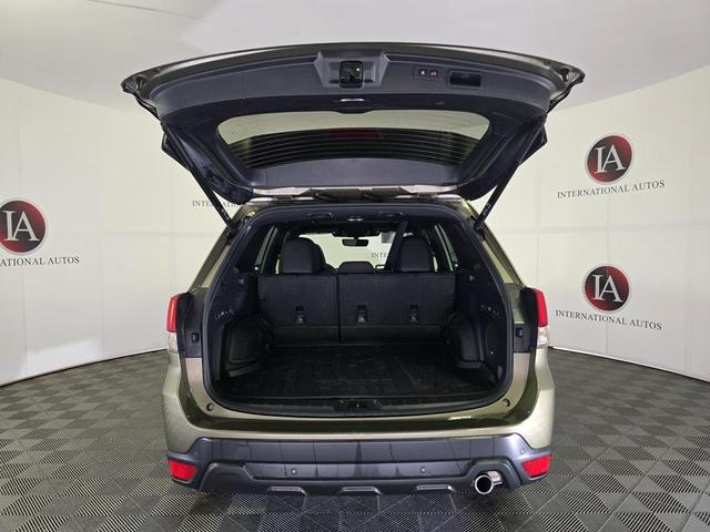 Photo of 2024 Autumn Green Metallic Subaru Forester