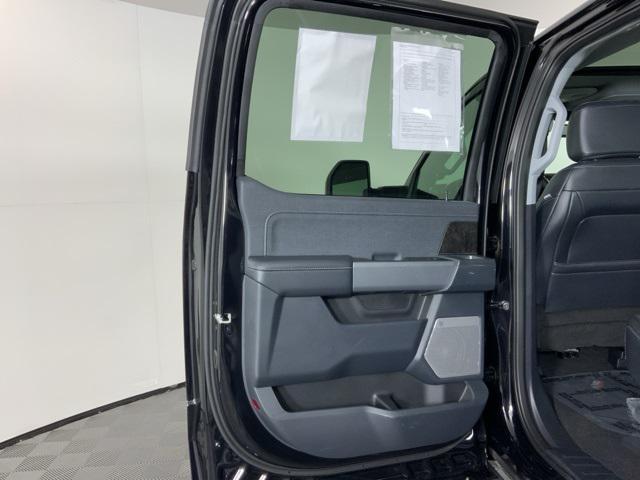 Photo of 2024 Agate Black Metallic Ford F-350