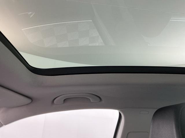 Photo of 2012 Reflex Silver Metallic Volkswagen Tiguan