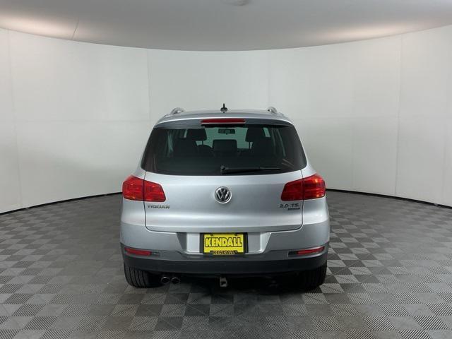 Photo of 2012 Reflex Silver Metallic Volkswagen Tiguan