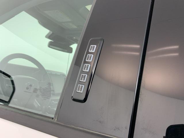 Photo of 2024 White Ford F-350
