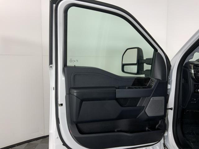 Photo of 2024 White Ford F-350