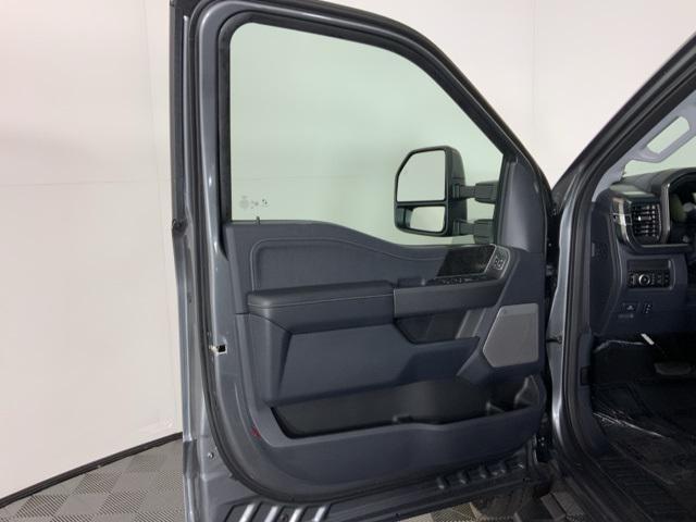 Photo of 2025 Carbonized Gray Metallic Ford F-350