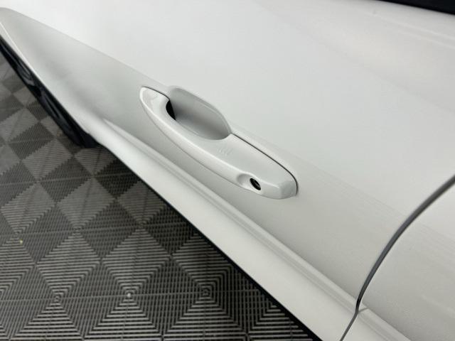 Photo of 2025 White Metallic Ford Escape
