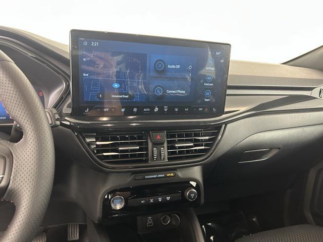 Photo of 2025 White Metallic Ford Escape