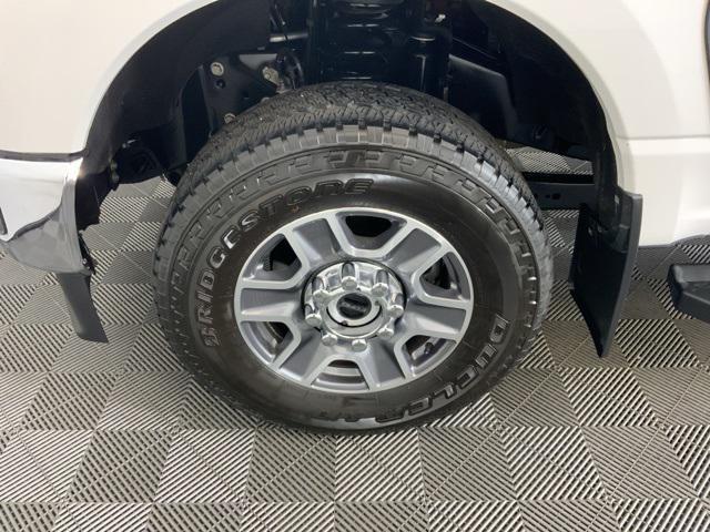 Photo of 2024 White Ford F-350