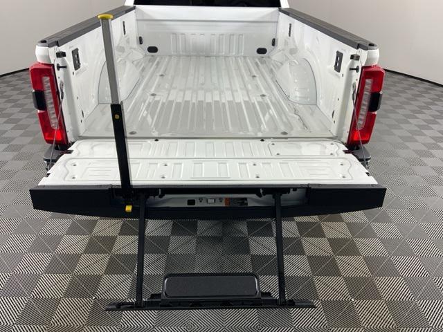 Photo of 2024 White Ford F-350
