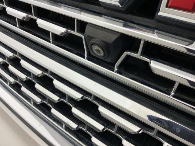 Photo of 2019 White Frost Tricoat GMC Sierra 1500
